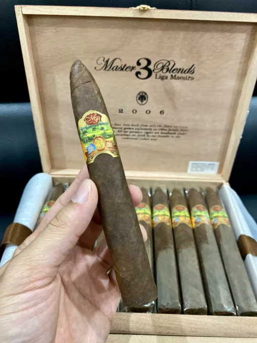 Oliva Master Blends 3 Torpedo (điếu lẻ)