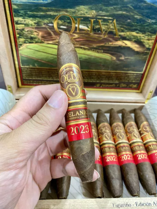 Oliva Serie V Melanio Figurado 2023 Limited (điếu lẻ)